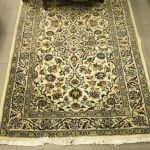 819 2355 ORIENTAL RUG